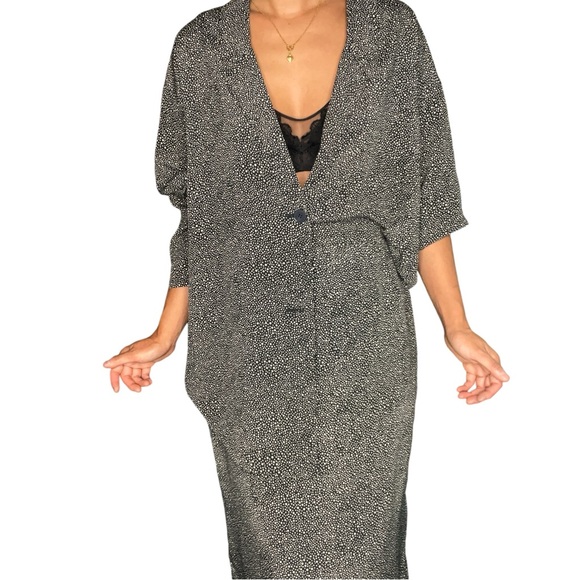 Vintage matching two piece skirt set with button up - Picture 3 of 13